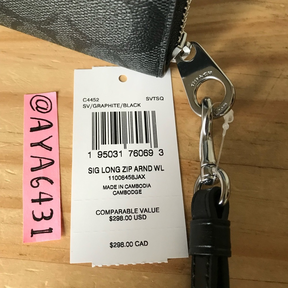 Coach Wallet🎈🎈 - Picture 7 of 8